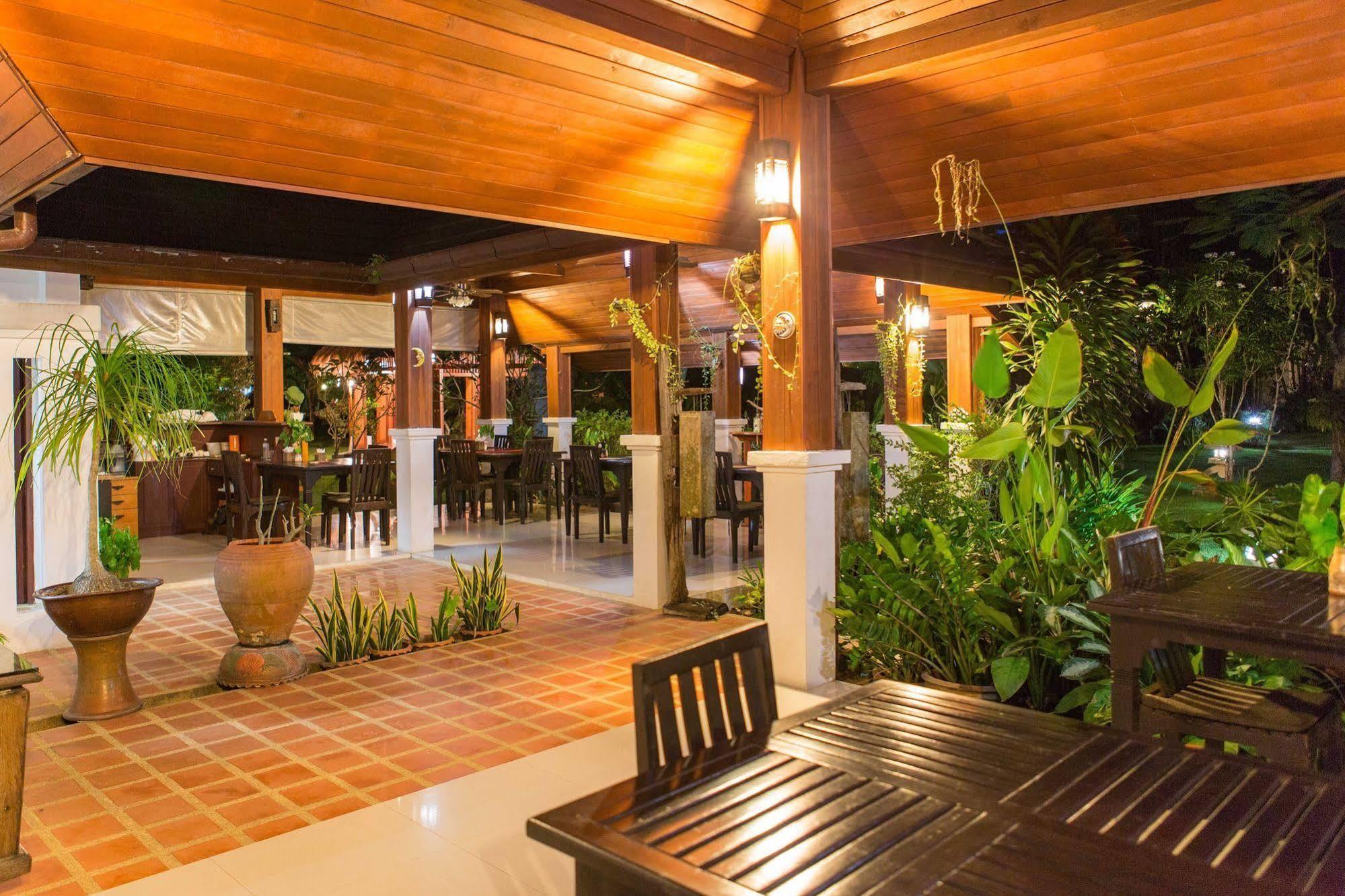 Easy Time Resort Laem Sai Beach Eksteriør billede